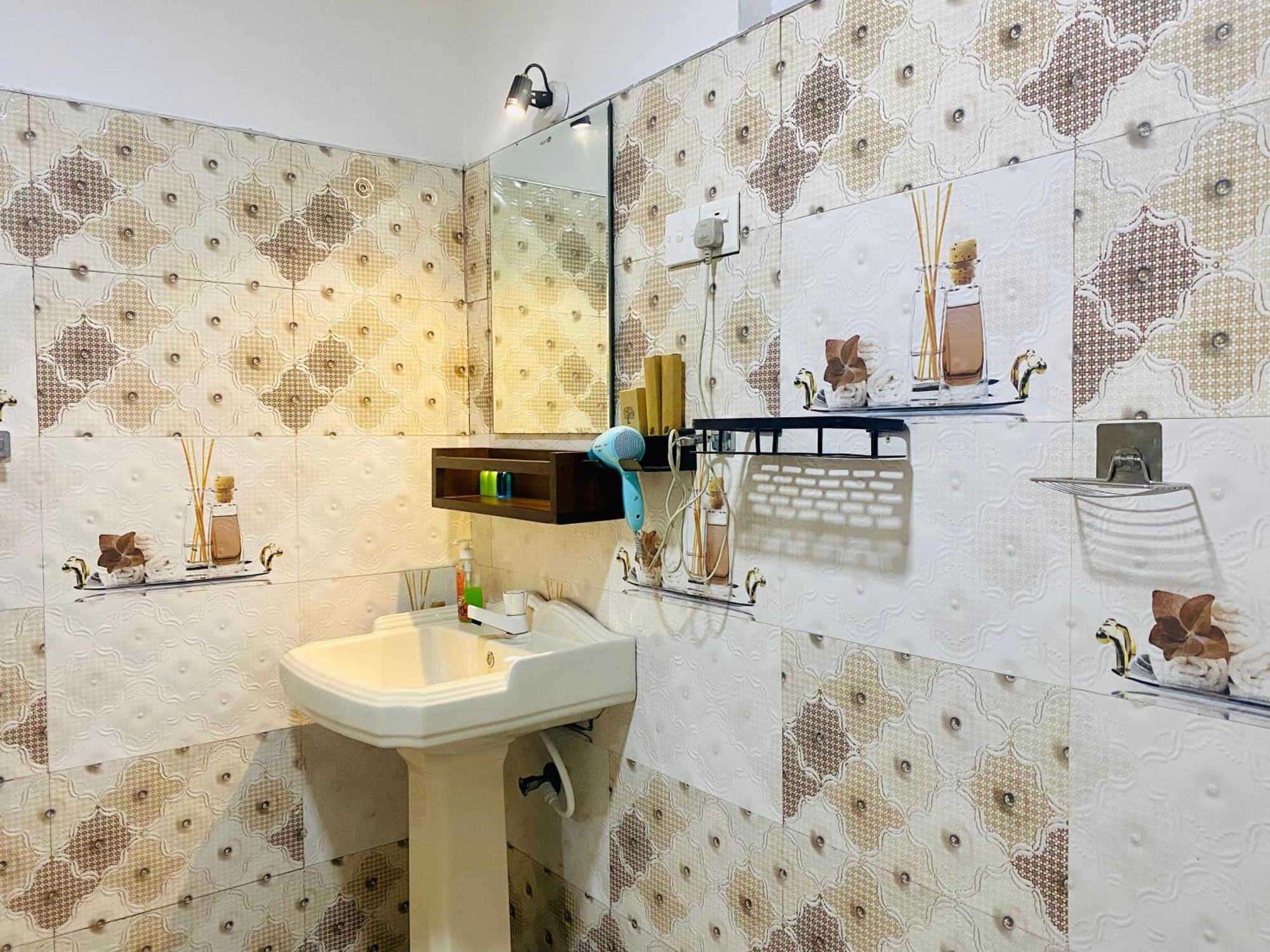 Lucky Villa سيغيرِيا المظهر الخارجي الصورة
